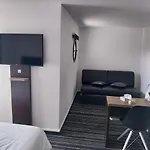 Hotell Brit Hotel Reims La Neuvillette Reims