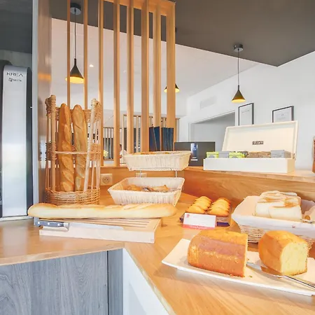 Brit La Neuvillette Hotel 3*