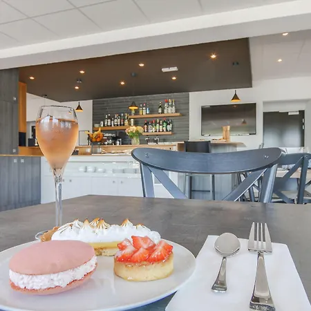 Brit La Neuvillette Hotel 3*