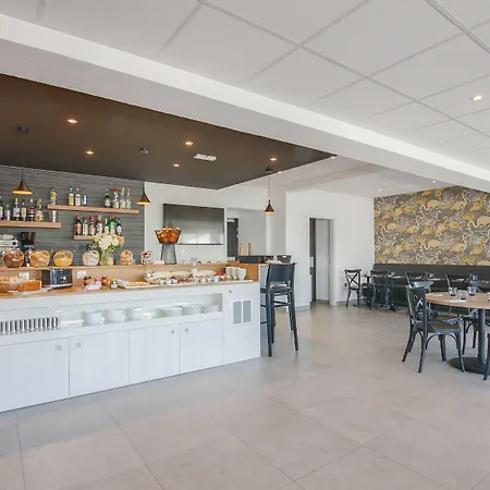 Hotel Brit La Neuvillette 3*
