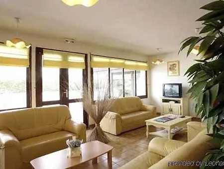 Brit La Neuvillette فندق رانس