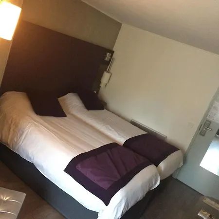 Hotel Brit La Neuvillette 3*