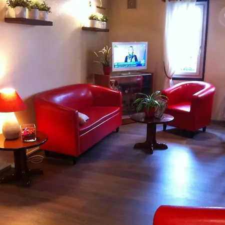 호텔 Brit La Neuvillette 3*