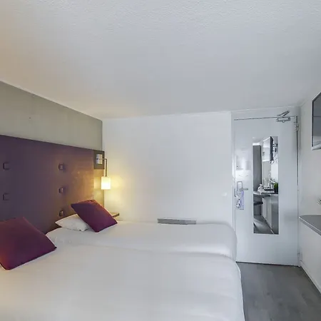 Brit La Neuvillette 호텔 3*