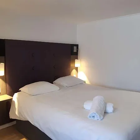 호텔 Brit La Neuvillette 3*