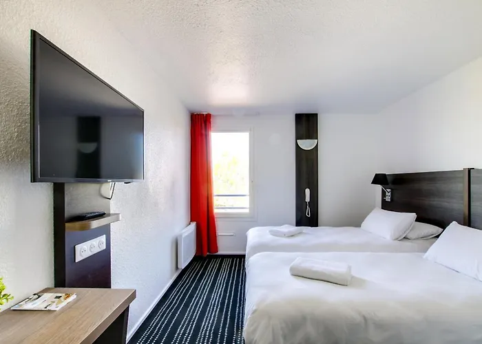 Brit La Neuvillette Hotel