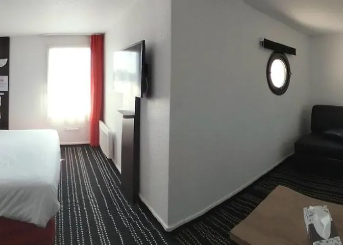 Brit Hotel Reims La Neuvillette