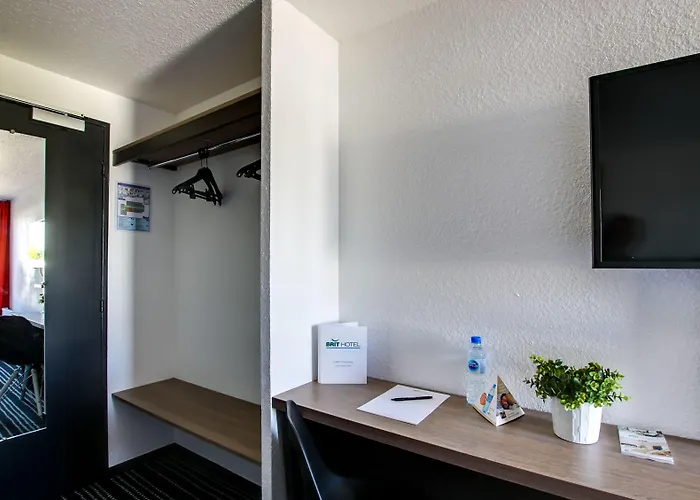 Brit Hotel Reims La Neuvillette Reims