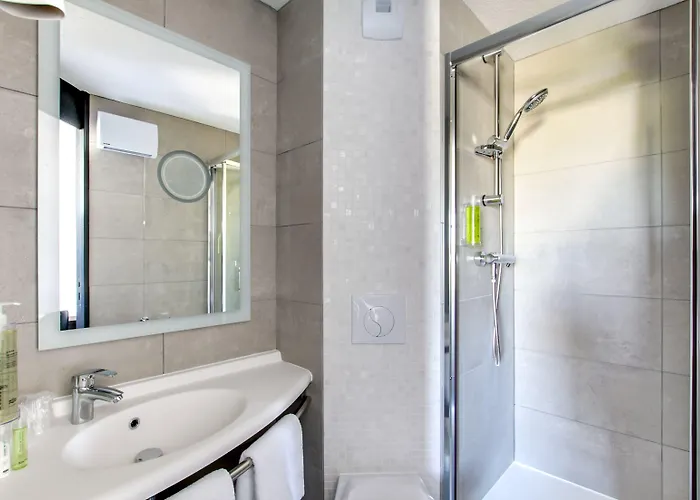 Brit Hotel Reims La Neuvillette Hotel